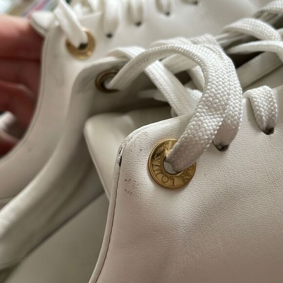 LOUIS VUITTON | Front Row Leather Sneakers - Picture 16 of 16